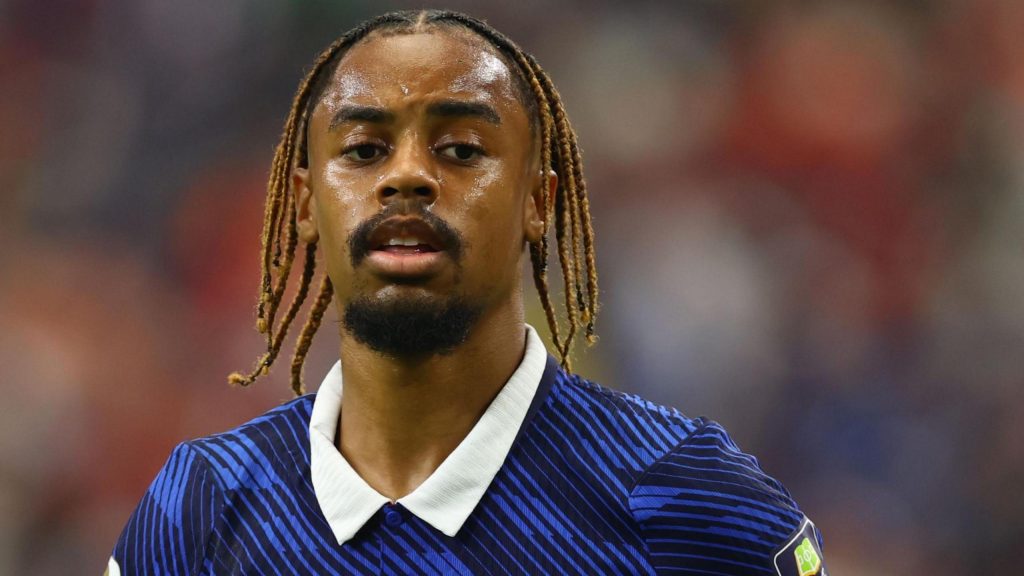 Bradley Barcola Liverpool transfer boost as PSG Chief breaks silence