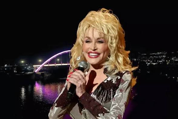 Tennessee to rename Nashville Airport after Dolly Parton