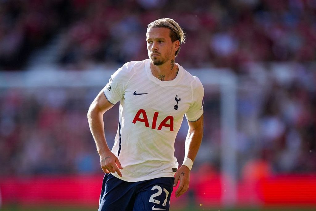 Tottenham suffer Mykhailo Mudryk injury blow ahead of Everton clash