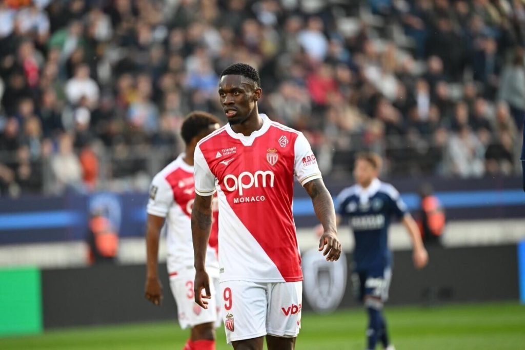 Arsenal miss out on £6.7m windfall as Balogun-Everton move collapses