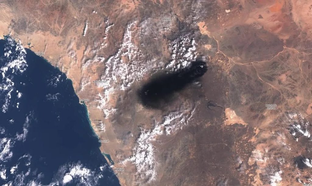 Saudi Arabian oil pipeline system hit by projectiles, triggering fires