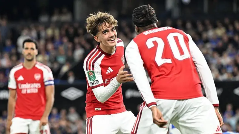 Max Dowman scores twice as Arsenal beat Ipswich 4-2 in Carabao Cup