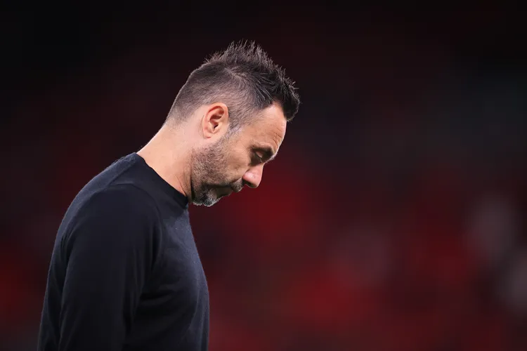 Tottenham consider shock Roberto De Zerbi sack after nightmare start to season