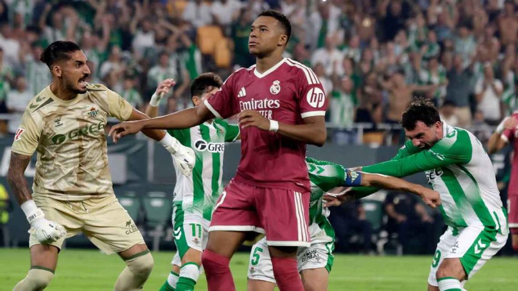 Mbappé backs Real Madrid work rate and talks up Ballon d’Or glory