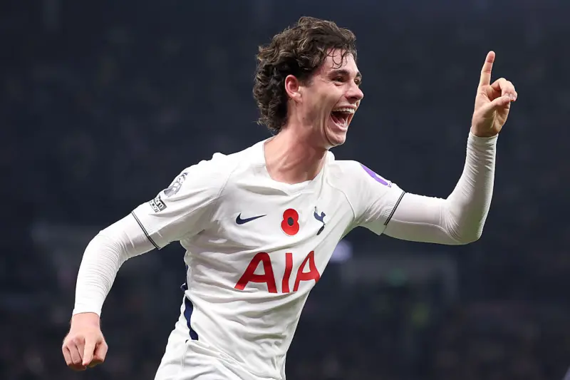 Mateta red card costs Palace as Tottenham clinch comfortable victory at TH Stadium