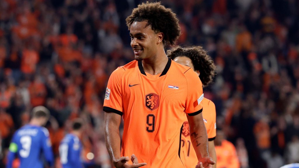 Joshua Zirkzee gives Michael Carrick food for thought with impactful Netherlands display