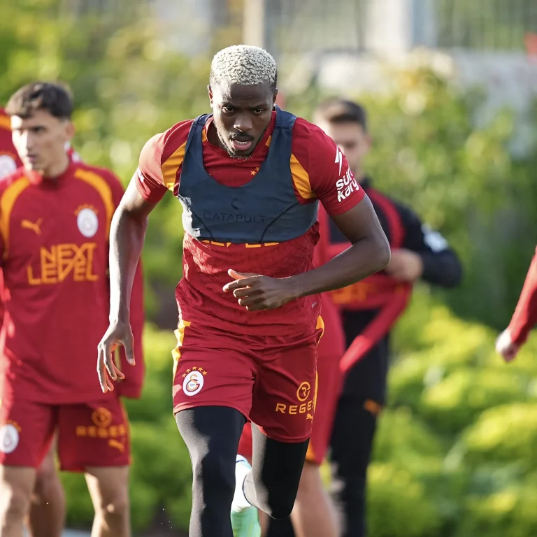 Victor Osimhen returns to training ahead of Kasımpaşa clash