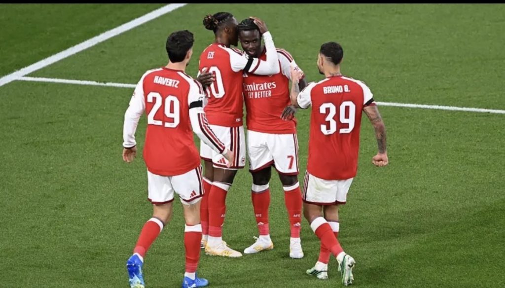 Arsenal score three in seven minutes to beat Lille in Champions League