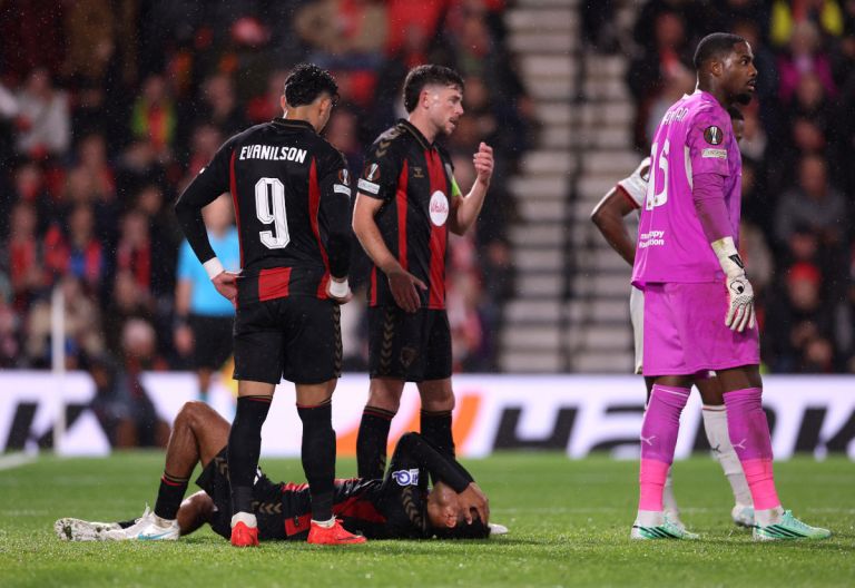 AC Milan condemn ‘unacceptable’ racist online abuse directed at Mike Maignan