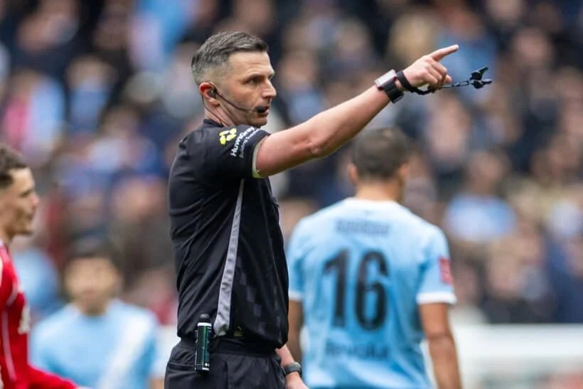 Michael Oliver dropped from Premier League fixtures ahead of Liverpool vs Man City