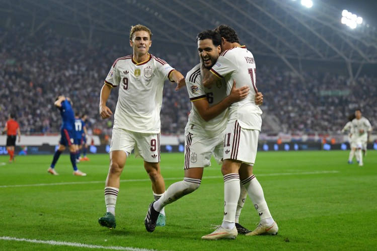 Mikel Merino double sends Spain into Nations League quarter-finals