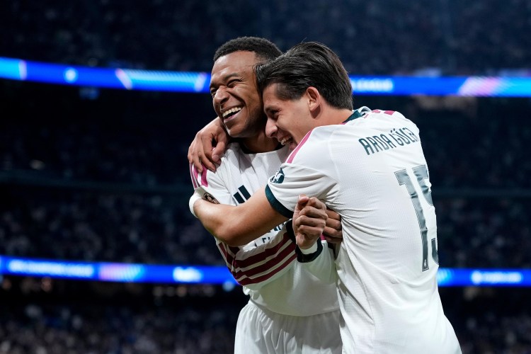 Kylian Mbappé brace fires Real Madrid to 2-1 El Clasico victory over Barcelona