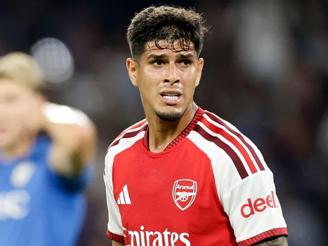 Arsenal suffer Hincapie injury scare ahead of Champions League clash with Lille