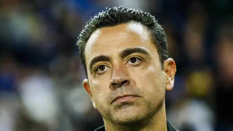 Xavi criticised after Netherlands struggle against Greece